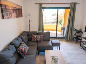 Casa Diamante: Sunny 2BR/2BA apartment in Mijas